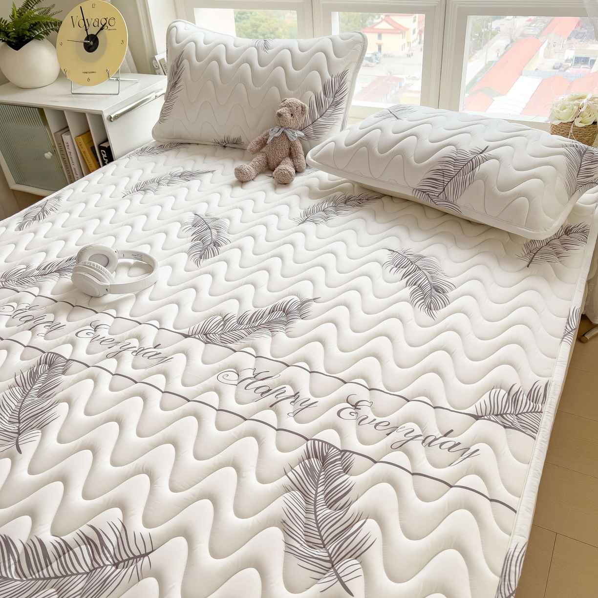 91家纺网 家纺一手货源 找家纺 希廷顿 2026新款印花夹棉防水床垫 梦幻森林