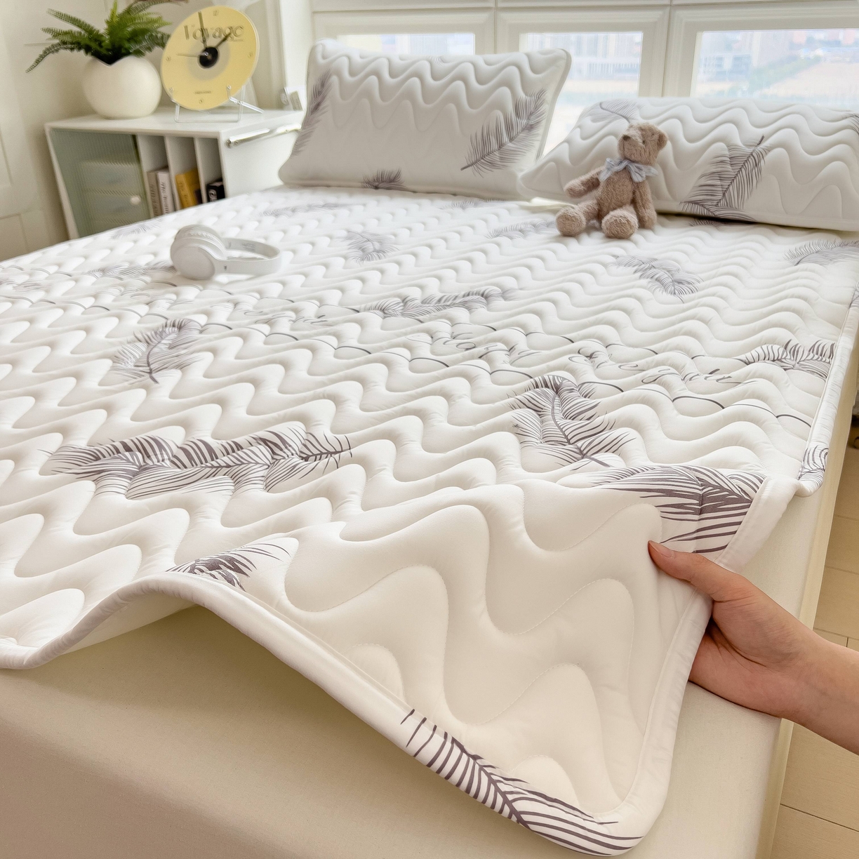 91家纺网 家纺一手货源 找家纺 希廷顿 2026新款印花夹棉防水床垫 梦幻森林