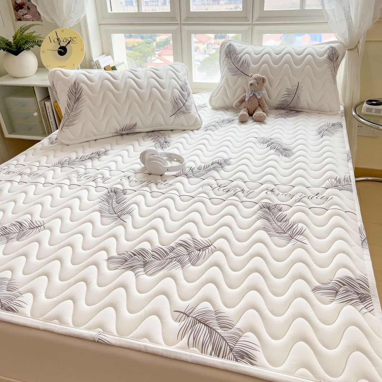 91家纺网 家纺一手货源 找家纺 希廷顿 2026新款印花夹棉防水床垫 梦幻森林