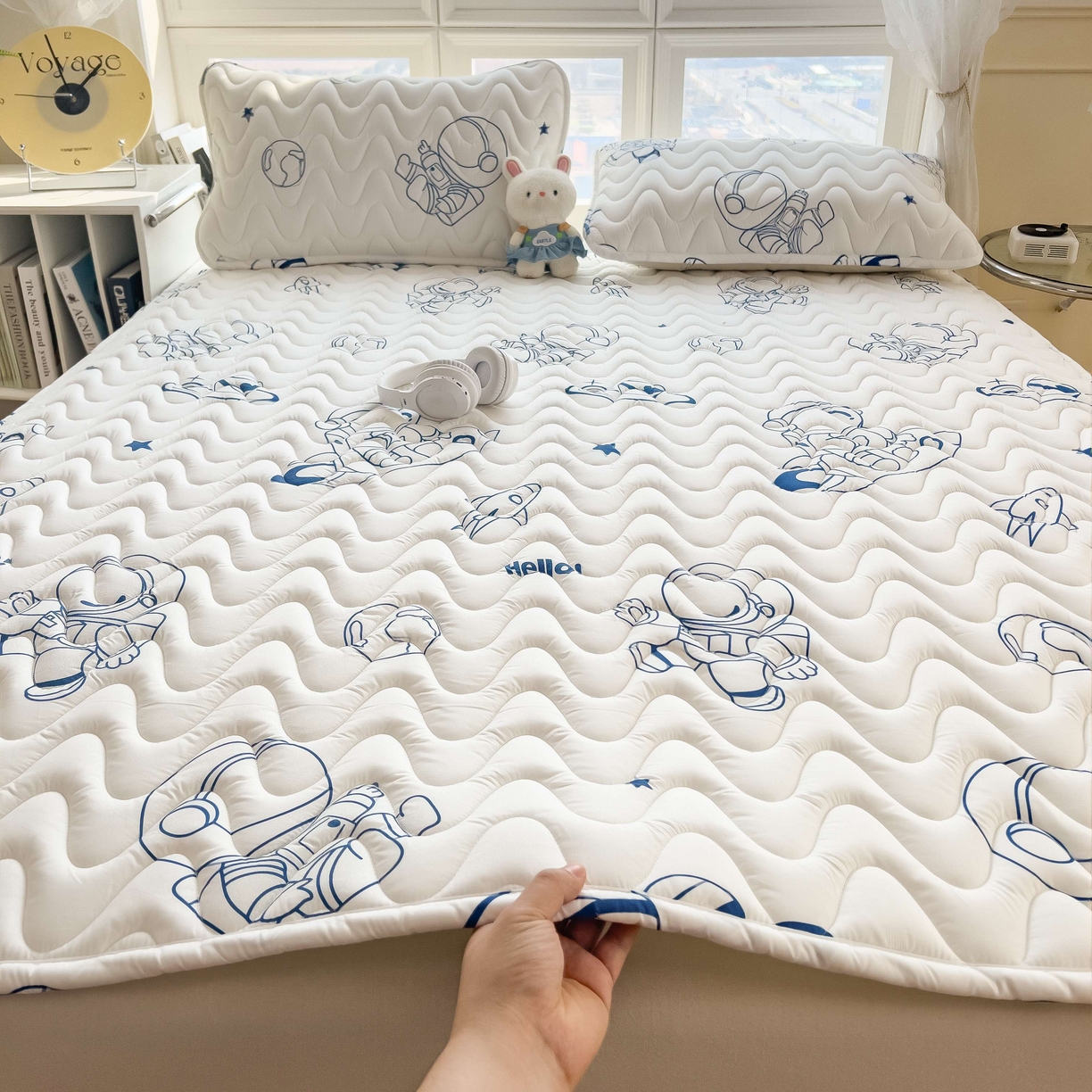 希廷顿 2026新款印花夹棉防水床垫 太空人