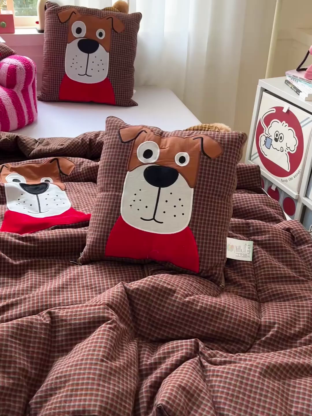 91家纺网 家纺一手货源 找家纺 （总）古本家居 2026新款全棉贴布绣麻子狗抱枕被系列