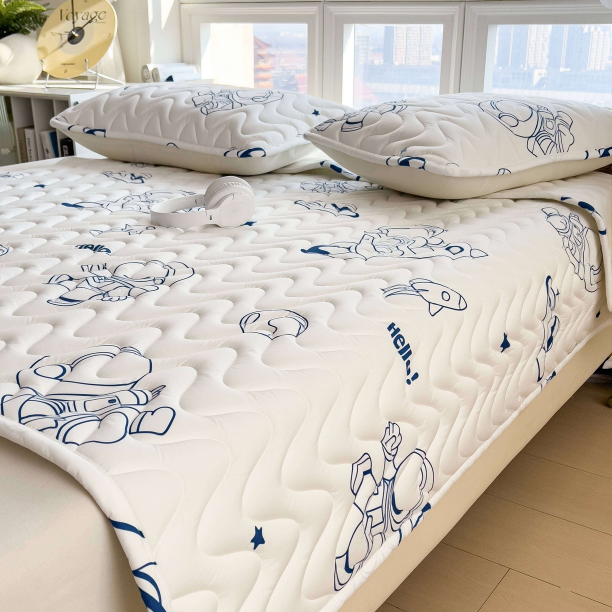 91家纺网 家纺一手货源 找家纺 希廷顿 2026新款印花夹棉防水床垫 太空人