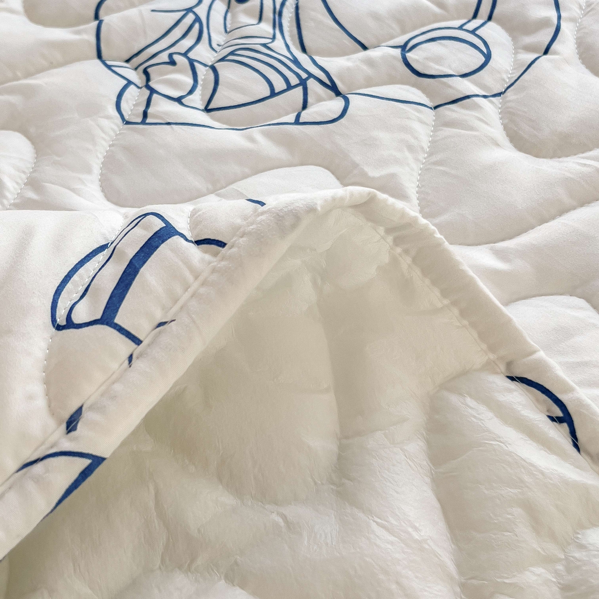 91家纺网 家纺一手货源 找家纺 希廷顿 2026新款印花夹棉防水床垫 太空人