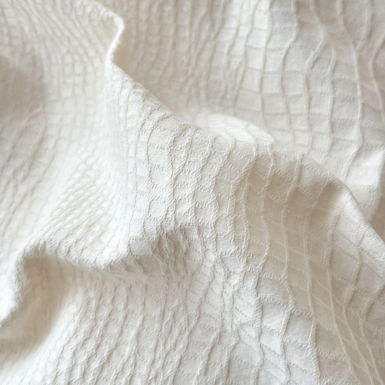 91家纺网 家纺一手货源 找家纺 火麒麟家纺 2026新款A类全棉纯棉水洗立体浮雕提花纯棉四件套 石烁（奶昔白）