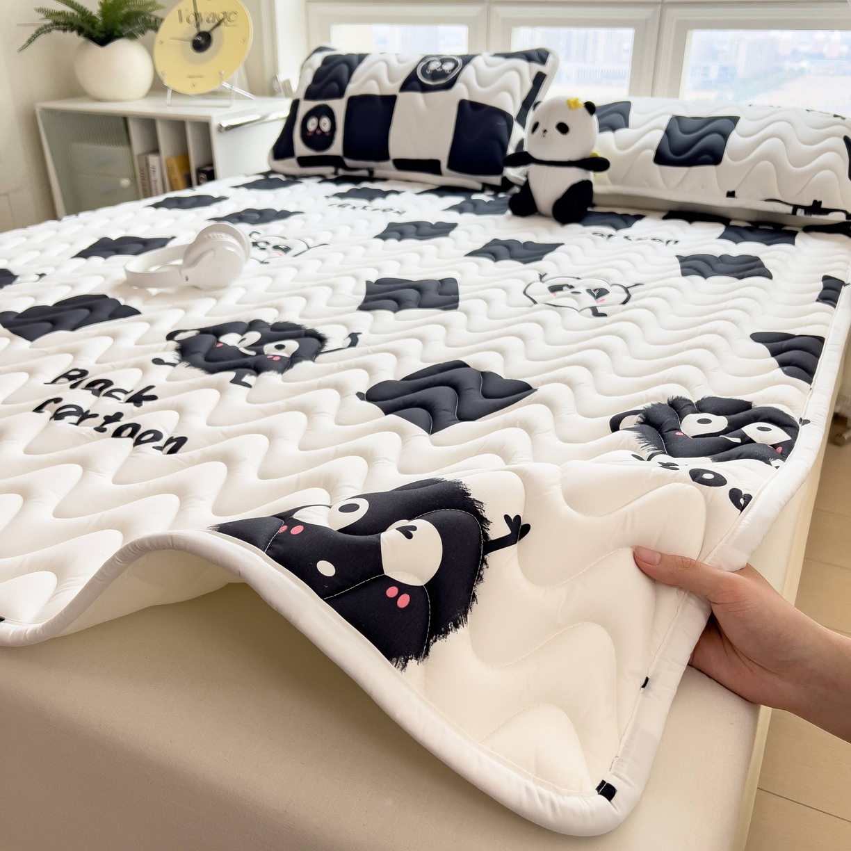 91家纺网 家纺一手货源 找家纺 希廷顿 2026新款印花夹棉防水床垫 小煤球