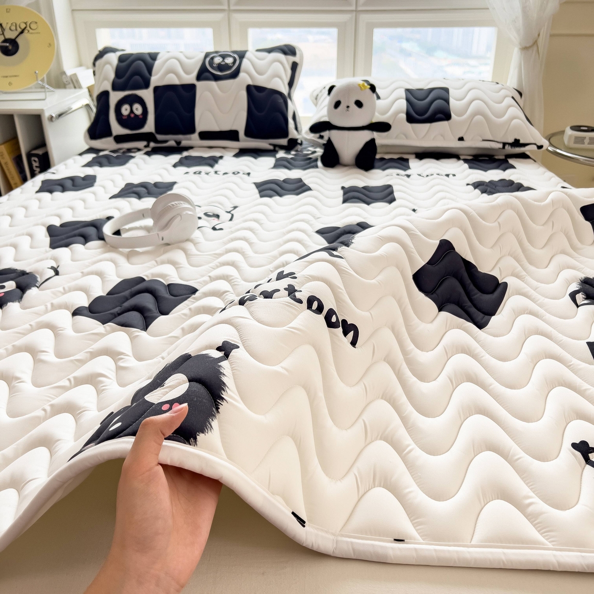 91家纺网 家纺一手货源 找家纺 希廷顿 2026新款印花夹棉防水床垫 小煤球