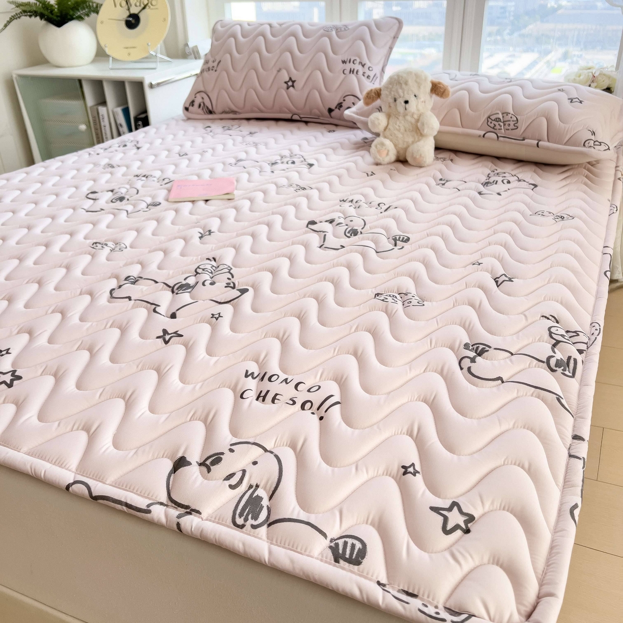 91家纺网 家纺一手货源 找家纺 希廷顿 2026新款印花夹棉防水床垫 星星犬