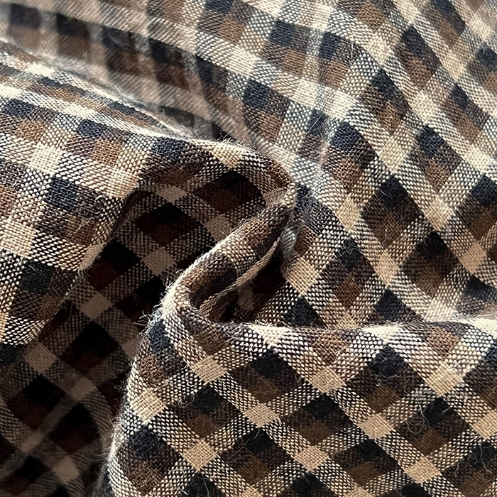 91家纺网 家纺一手货源 找家纺 古本家居 2026新款全棉贴布绣麻子狗抱枕被系列 全棉麻子狗黑格