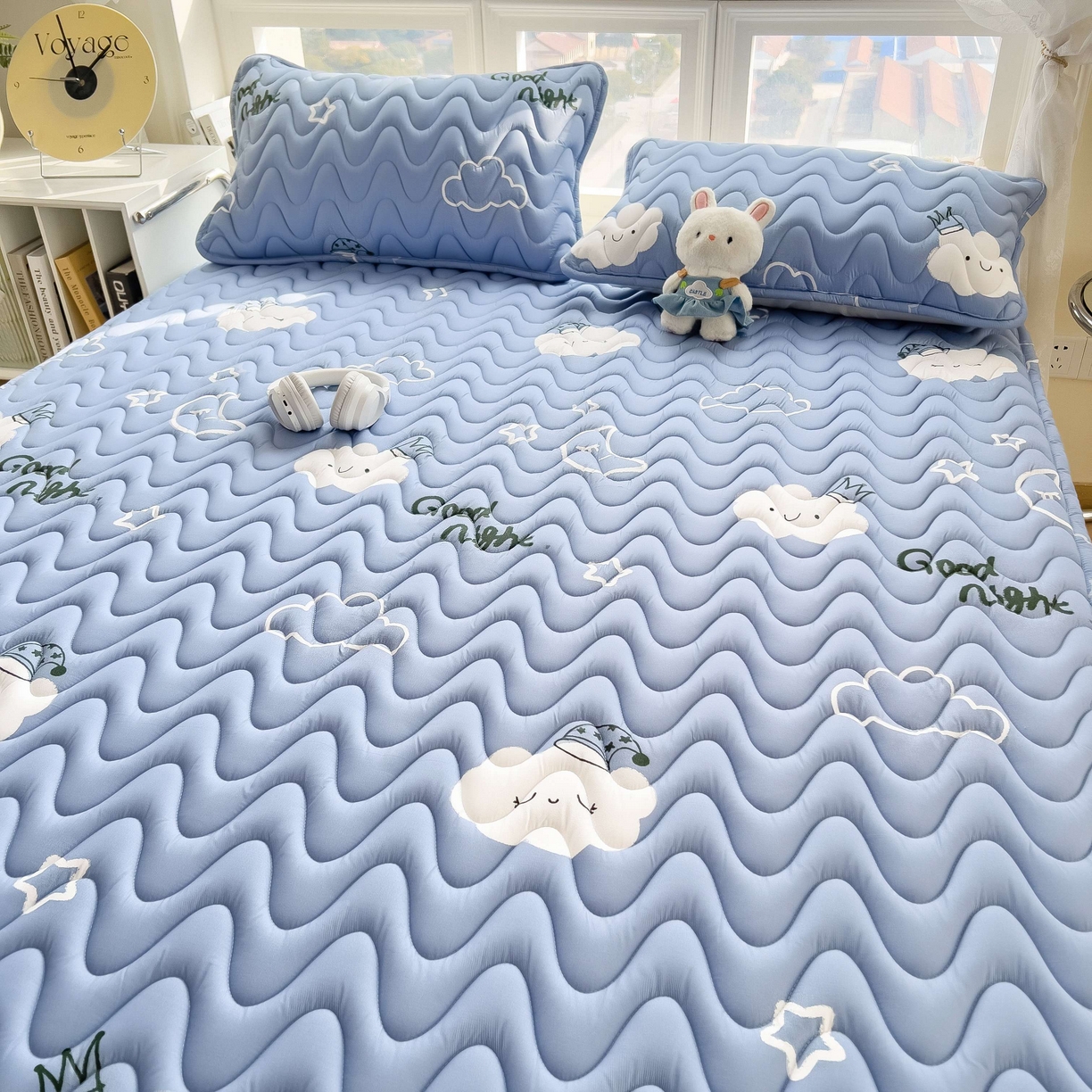 91家纺网 家纺一手货源 找家纺 希廷顿 2026新款印花夹棉防水床垫 云之恋