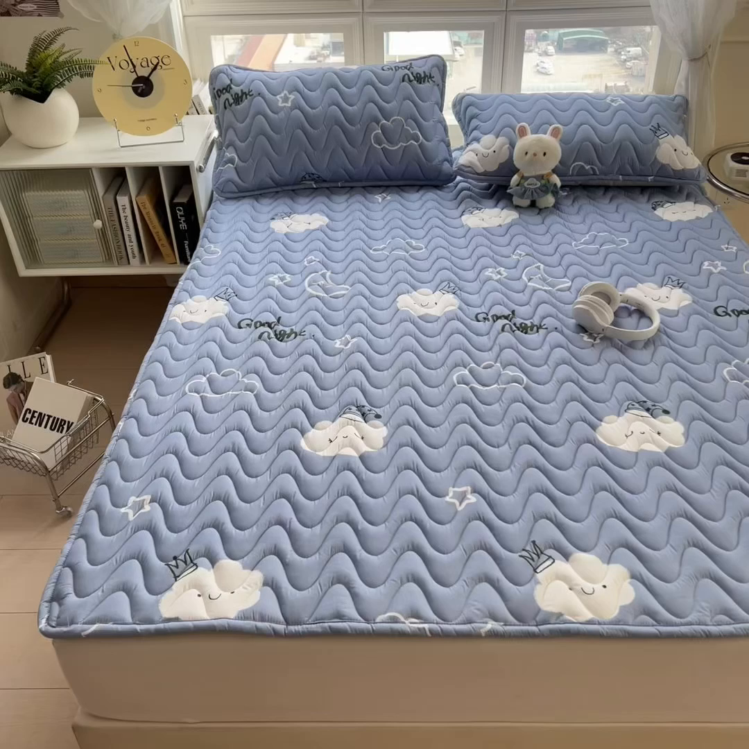 91家纺网 家纺一手货源 找家纺 希廷顿 2026新款印花夹棉防水床垫 云之恋