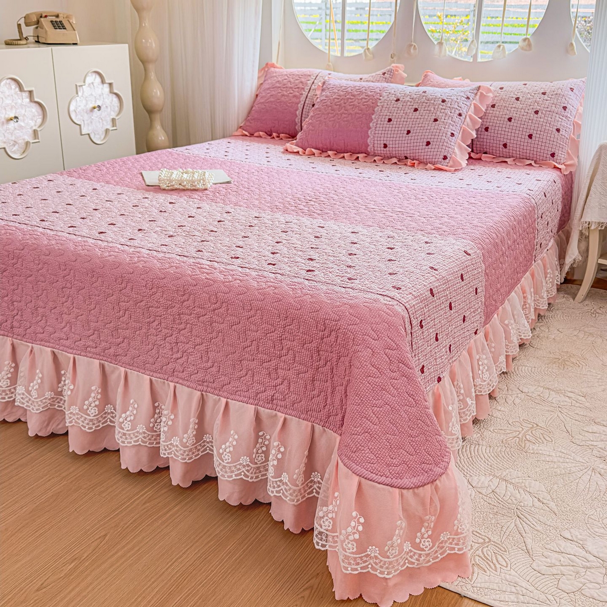 91家纺网 家纺一手货源 找家纺 雅眠居 2026直播爆款泡芙棉双层蕾丝花边床盖四件套 甜心-粉
