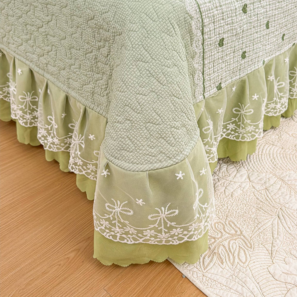 91家纺网 家纺一手货源 找家纺 雅眠居 2026直播爆款泡芙棉双层蕾丝花边床盖四件套 甜心-绿