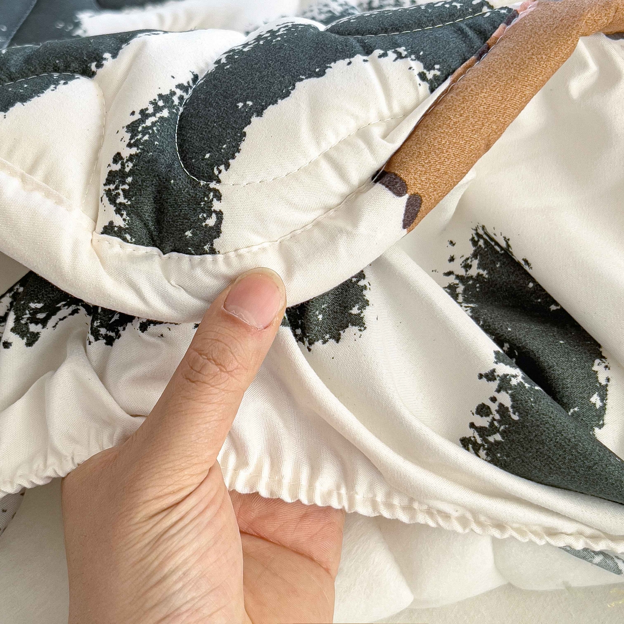 91家纺网 家纺一手货源 找家纺 希廷顿 2026新款印花夹棉防水床笠单床笠床笠单件 luck熊