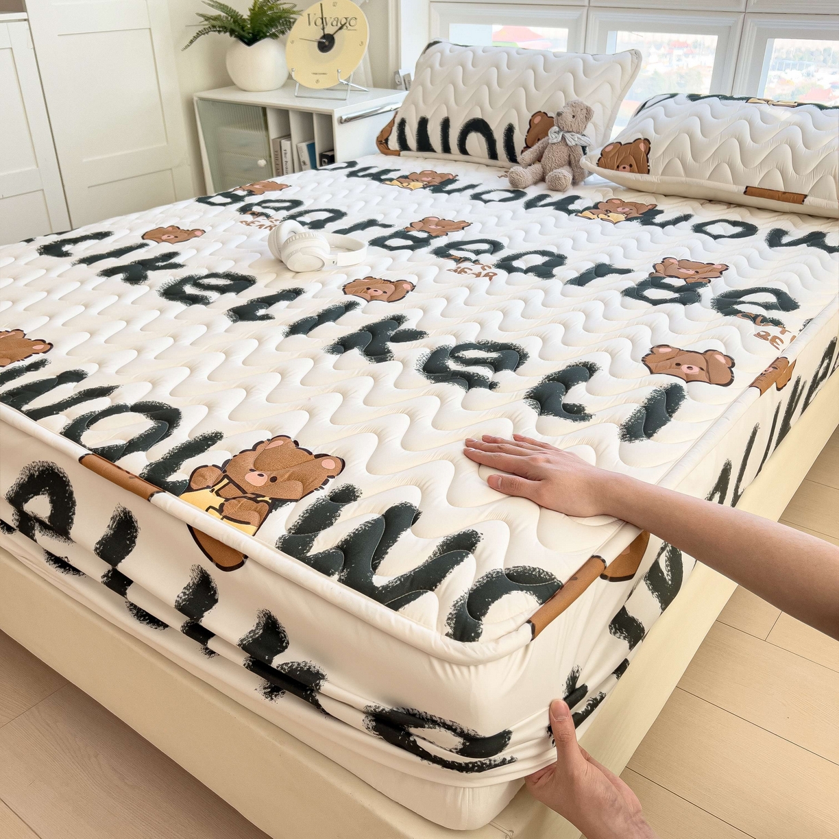 91家纺网 家纺一手货源 找家纺 希廷顿 2026新款印花夹棉防水床笠单床笠床笠单件 luck熊