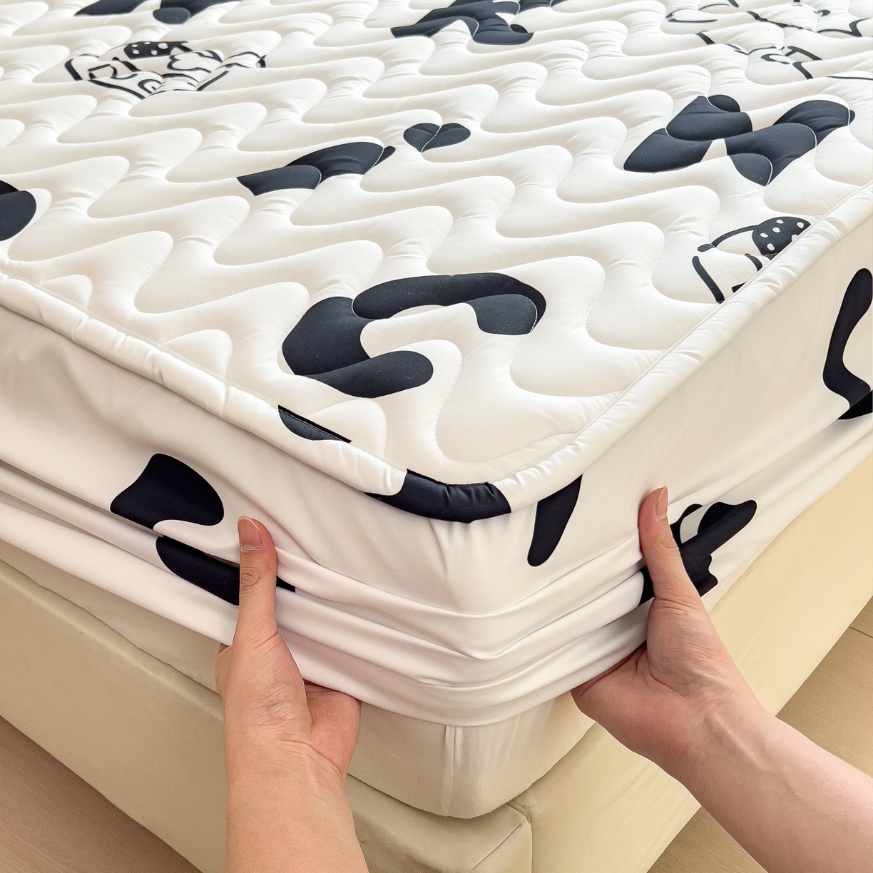 91家纺网 家纺一手货源 找家纺 希廷顿 2026新款印花夹棉防水床笠单床笠床笠单件 萌宠狗