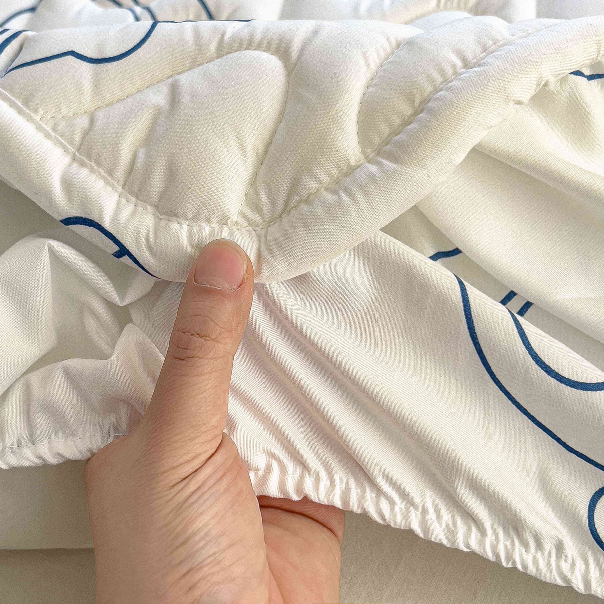 91家纺网 家纺一手货源 找家纺 希廷顿 2026新款印花夹棉防水床笠单床笠床笠单件 太空人