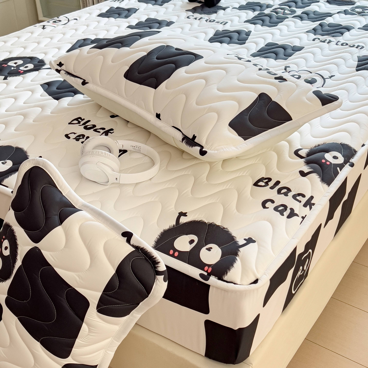 91家纺网 家纺一手货源 找家纺 希廷顿 2026新款印花夹棉防水床笠单床笠床笠单件 小煤球