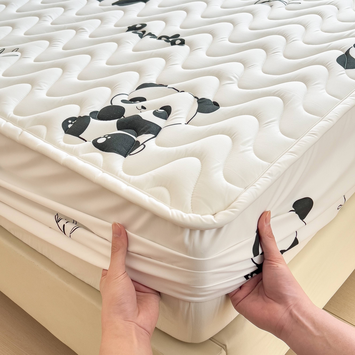 91家纺网 家纺一手货源 找家纺 希廷顿 2026新款印花夹棉防水床笠单床笠床笠单件 熊猫攀竹