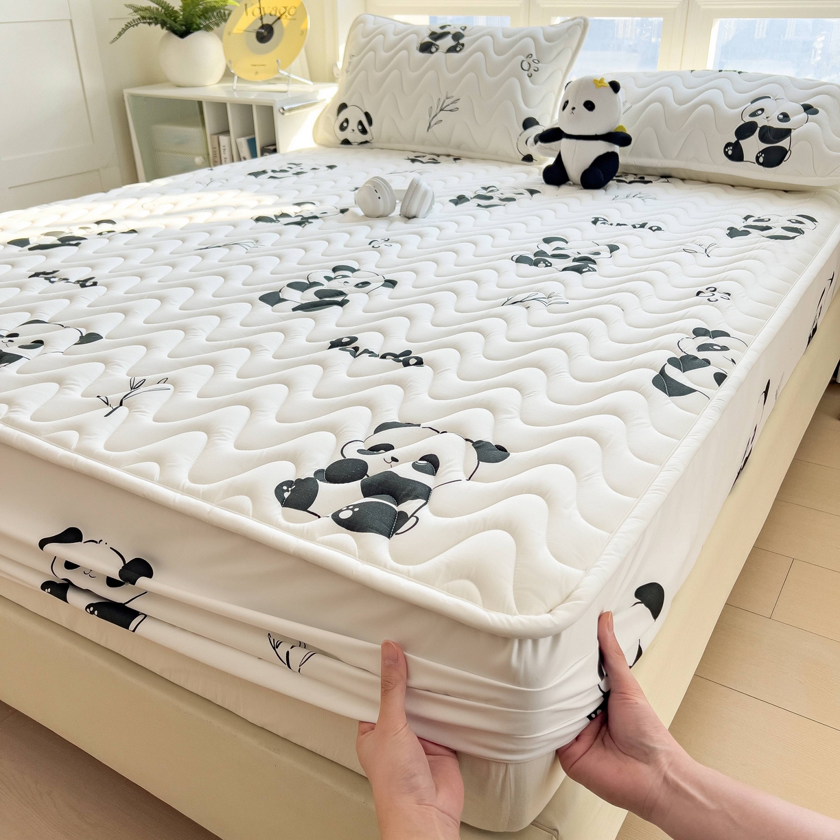 91家纺网 家纺一手货源 找家纺 希廷顿 2026新款印花夹棉防水床笠单床笠床笠单件 熊猫攀竹