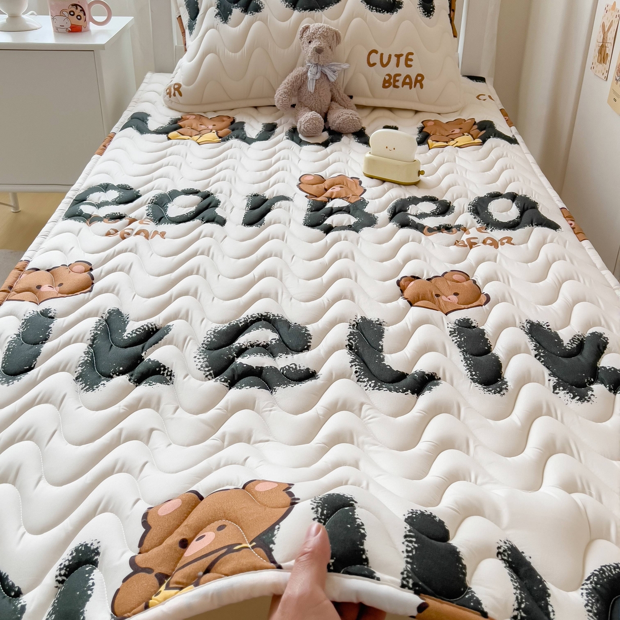 91家纺网 家纺一手货源 找家纺 希廷顿 2026新款印花夹棉防水床垫学生款 luck熊