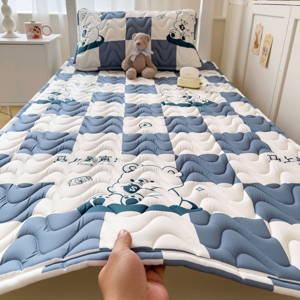 91家纺网 家纺一手货源 找家纺 希廷顿 2026新款印花夹棉防水床垫学生款 马上暴富