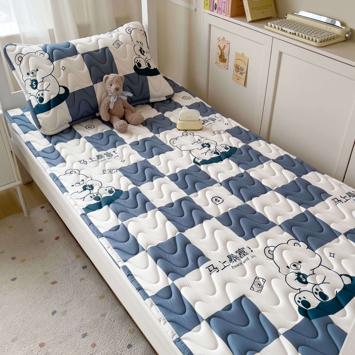 91家纺网 家纺一手货源 找家纺 希廷顿 2026新款印花夹棉防水床垫学生款 马上暴富