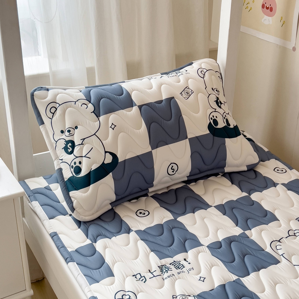 91家纺网 家纺一手货源 找家纺 希廷顿 2026新款印花夹棉防水床垫学生款 马上暴富