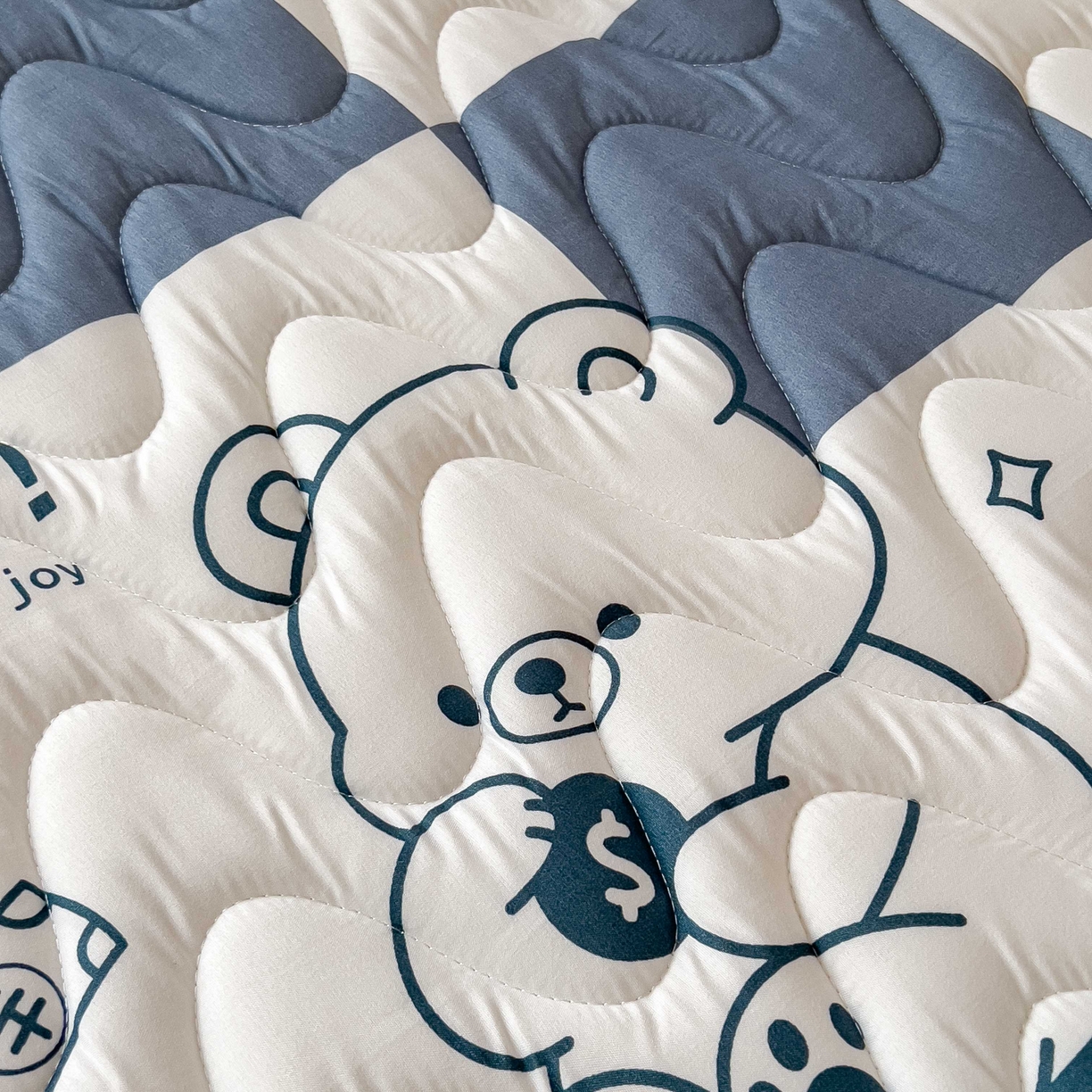 91家纺网 家纺一手货源 找家纺 希廷顿 2026新款印花夹棉防水床垫学生款 马上暴富