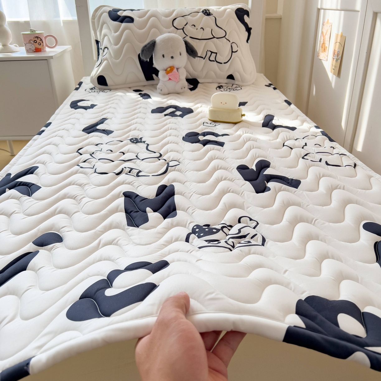 91家纺网 家纺一手货源 找家纺 希廷顿 2026新款印花夹棉防水床垫学生款 萌宠狗