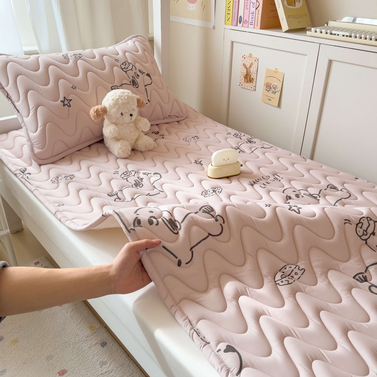 91家纺网 家纺一手货源 找家纺 希廷顿 2026新款印花夹棉防水床垫学生款 星星犬