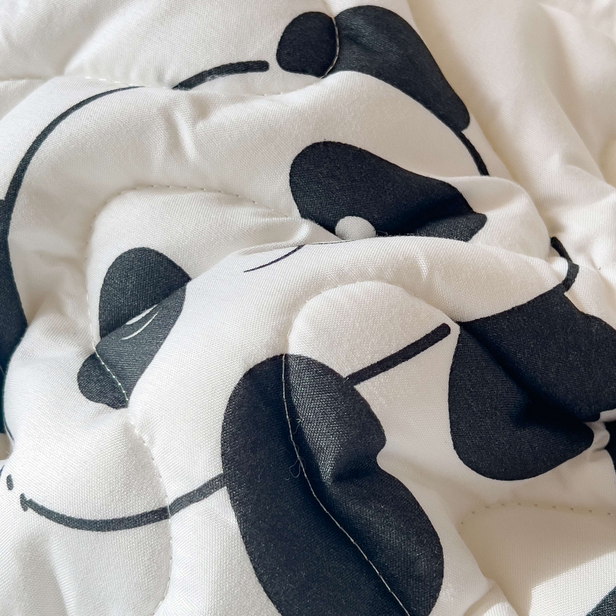 91家纺网 家纺一手货源 找家纺 希廷顿 2026新款印花夹棉防水床垫学生款 熊猫攀竹