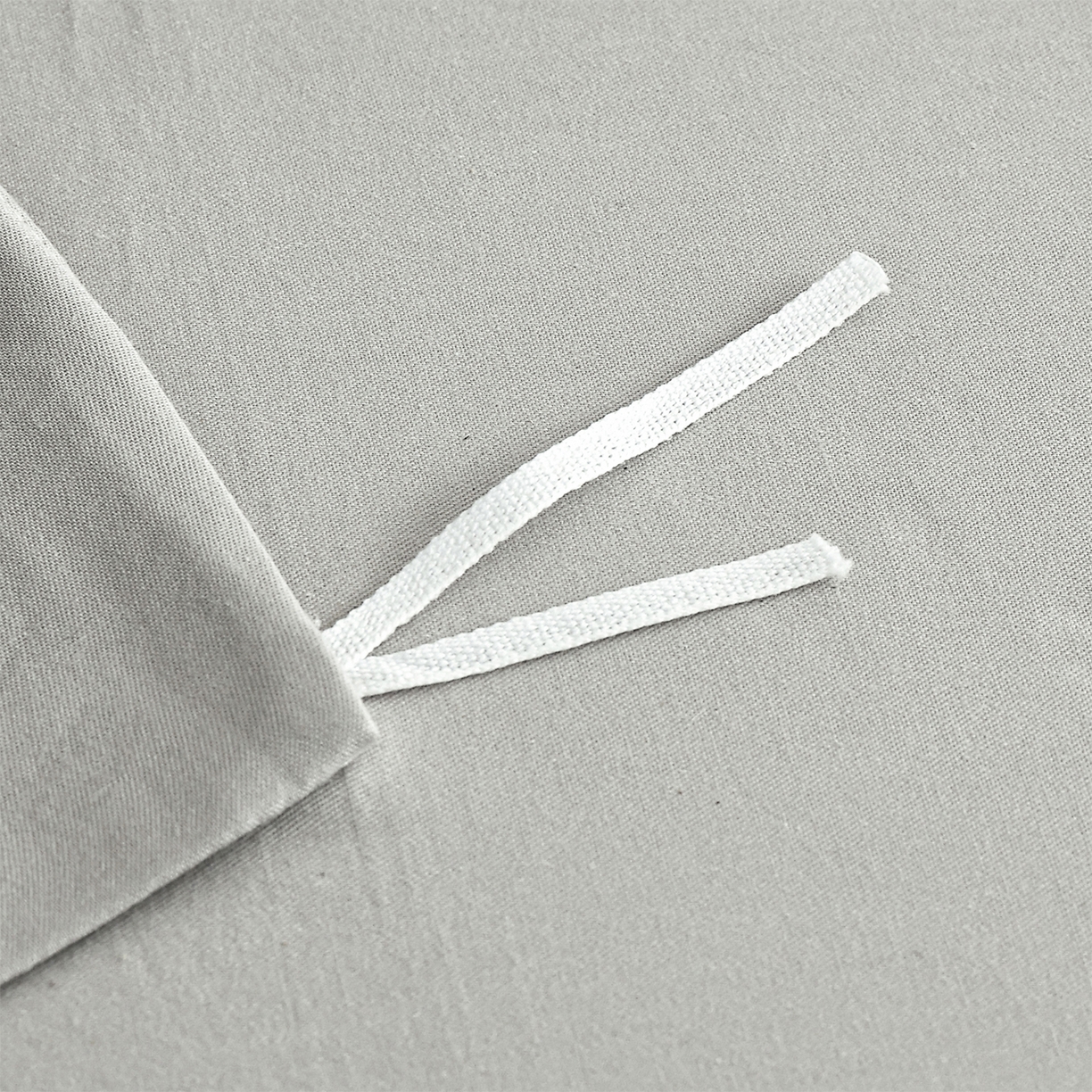 91家纺网 家纺一手货源 找家纺 元元家居（元元被业） 2026新款全棉纯棉13372床盖款四件套-纯色款 雅灰