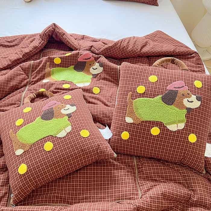 91家纺网 家纺一手货源 找家纺 （总）古本家居 2026新款全棉毛巾绣帽子狗抱枕被系列