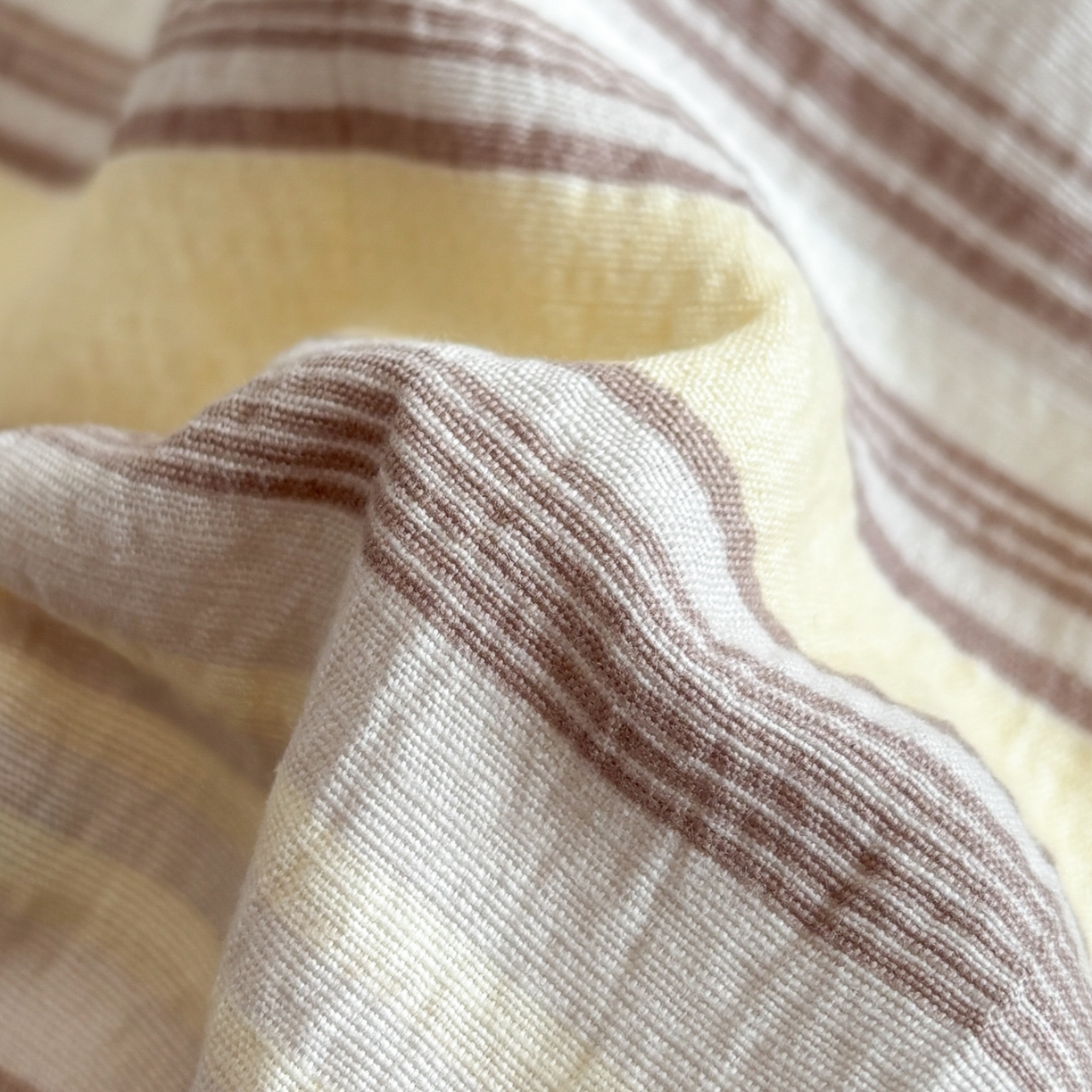 91家纺网 家纺一手货源 找家纺 N先生+V 13814689556 发大图/买家秀 2026新款无印风泡芙双层纱四件套 栖然-黄