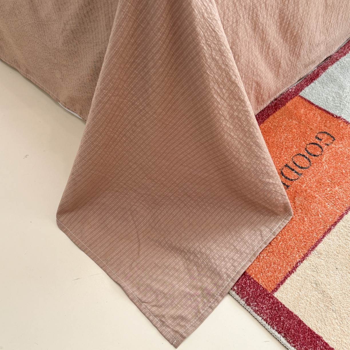 91家纺网 家纺一手货源 找家纺 N先生+V 13814689556 发大图/买家秀 2026新款无印风泡芙双层纱四件套 栖然-黄