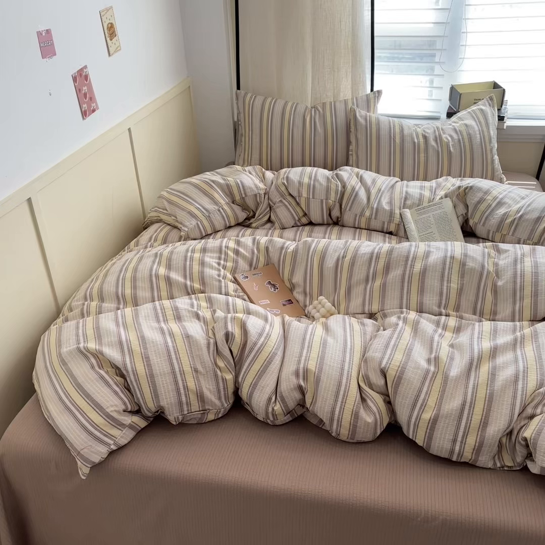 91家纺网 家纺一手货源 找家纺 N先生+V 13814689556 发大图/买家秀 2026新款无印风泡芙双层纱四件套 栖然-黄