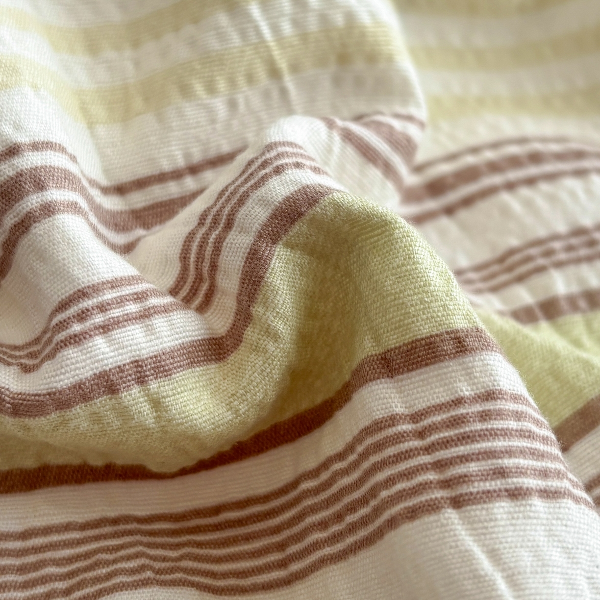 91家纺网 家纺一手货源 找家纺 N先生+V 13814689556 发大图/买家秀 2026新款无印风泡芙双层纱四件套 栖然-绿