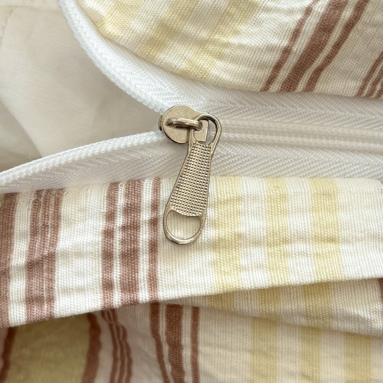 91家纺网 家纺一手货源 找家纺 N先生+V 13814689556 发大图/买家秀 2026新款无印风泡芙双层纱四件套 栖然-绿