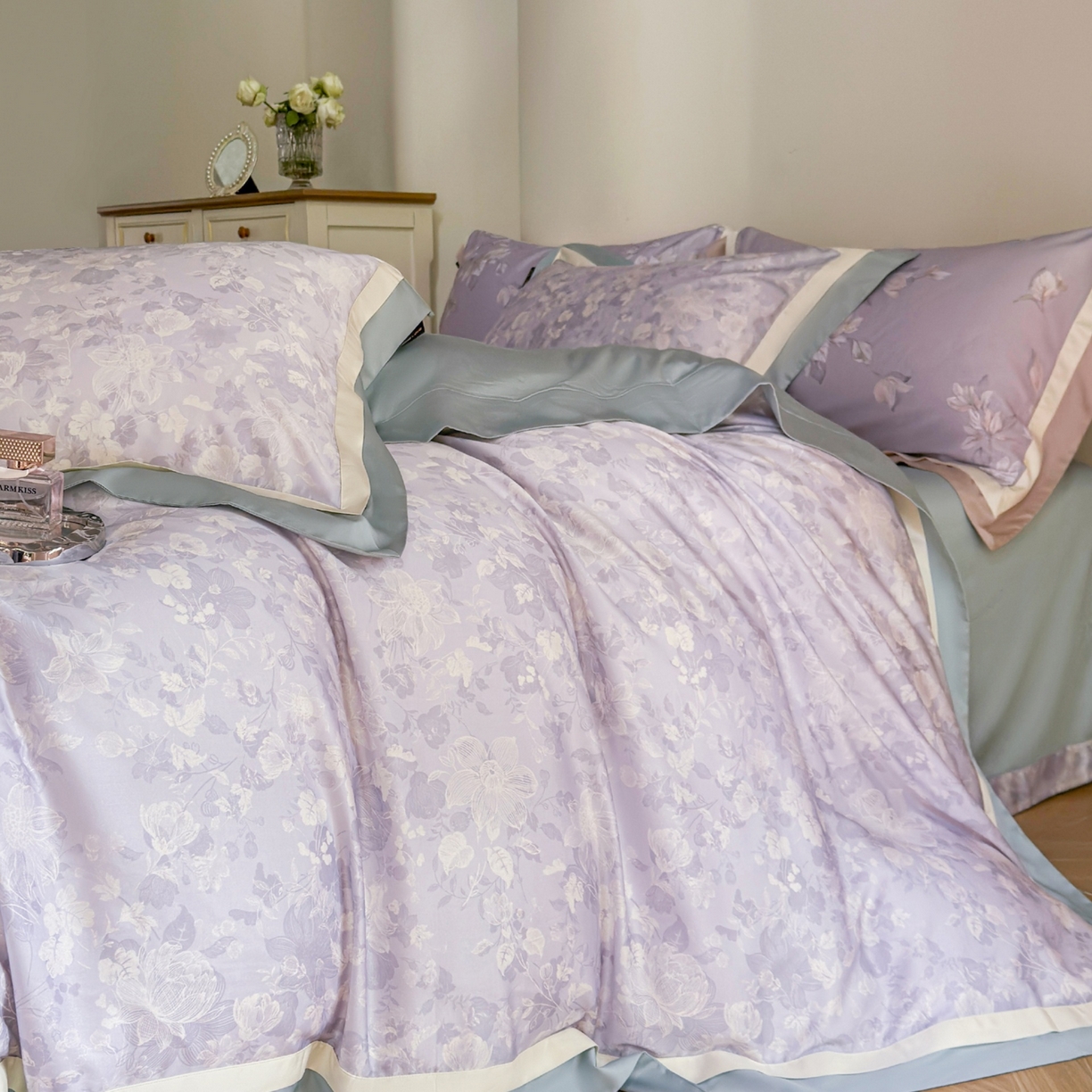 91家纺网 家纺一手货源 找家纺 （总）芯丝路家纺 2026新款天丝棉数码印花四件套（双拼角工艺款）