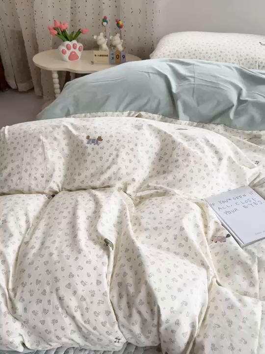 91家纺网 家纺一手货源 找家纺 花满路 2026新款床盖四件套 萌萌狗