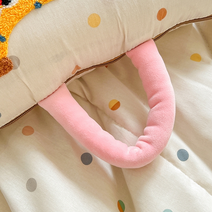 91家纺网 家纺一手货源 找家纺 （总）古本家居 2026新款全棉毛巾绣动物园抱枕被系列