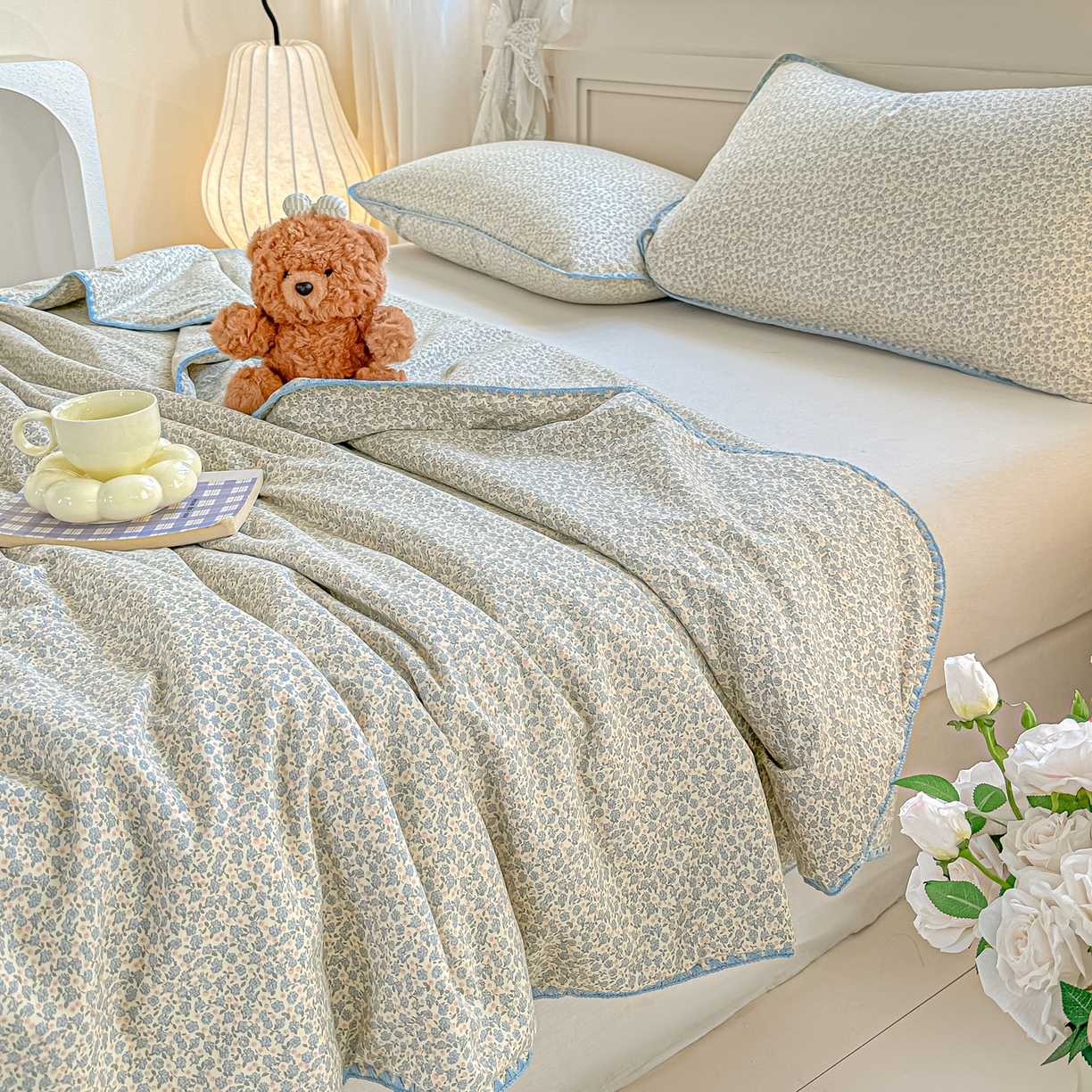 91家纺网 家纺一手货源 找家纺 圣尔雅家纺 2026新款印花夏被小碎花贝壳绣皱皱棉夏凉被空调被 莉莲