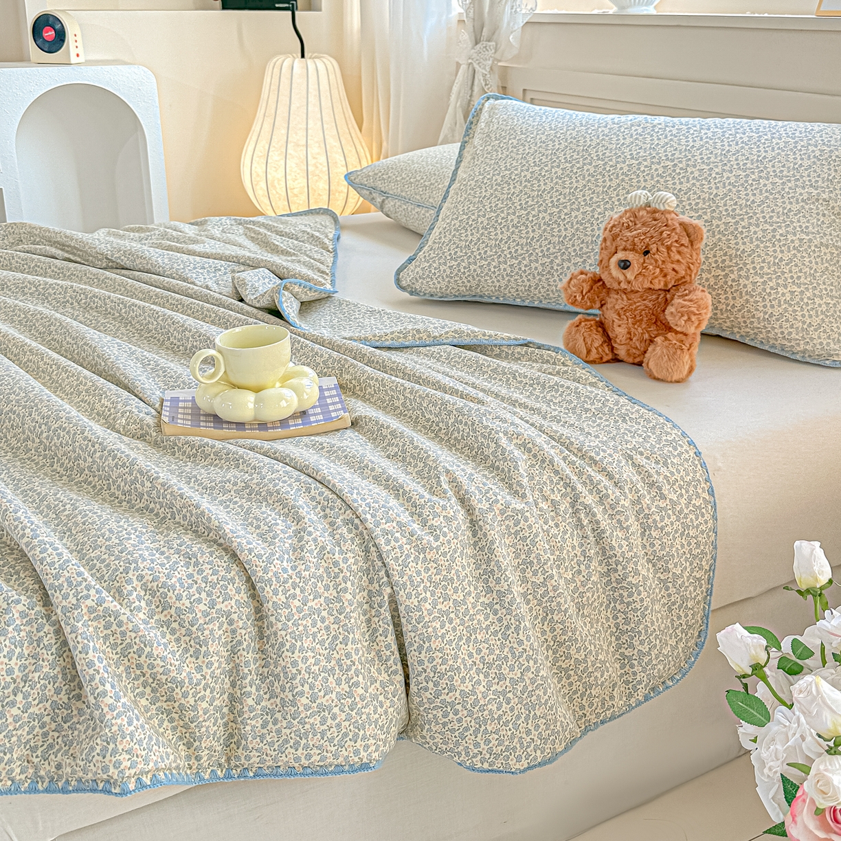 91家纺网 家纺一手货源 找家纺 圣尔雅家纺 2026新款印花夏被小碎花贝壳绣皱皱棉夏凉被空调被 莉莲