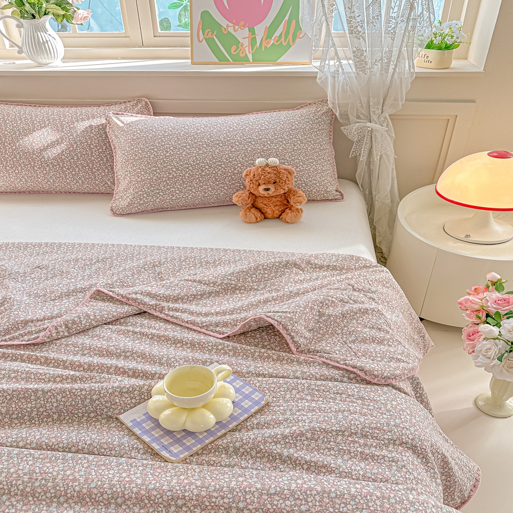 91家纺网 家纺一手货源 找家纺 圣尔雅家纺 2026新款印花夏被小碎花贝壳绣皱皱棉夏凉被空调被 千叶蜜语