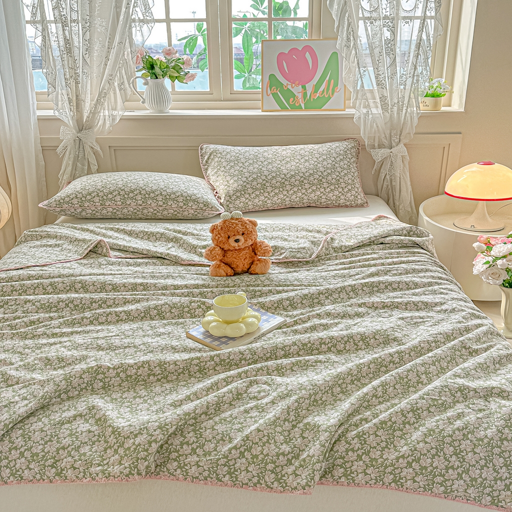 91家纺网 家纺一手货源 找家纺 圣尔雅家纺 2026新款印花夏被小碎花贝壳绣皱皱棉夏凉被空调被 山野间