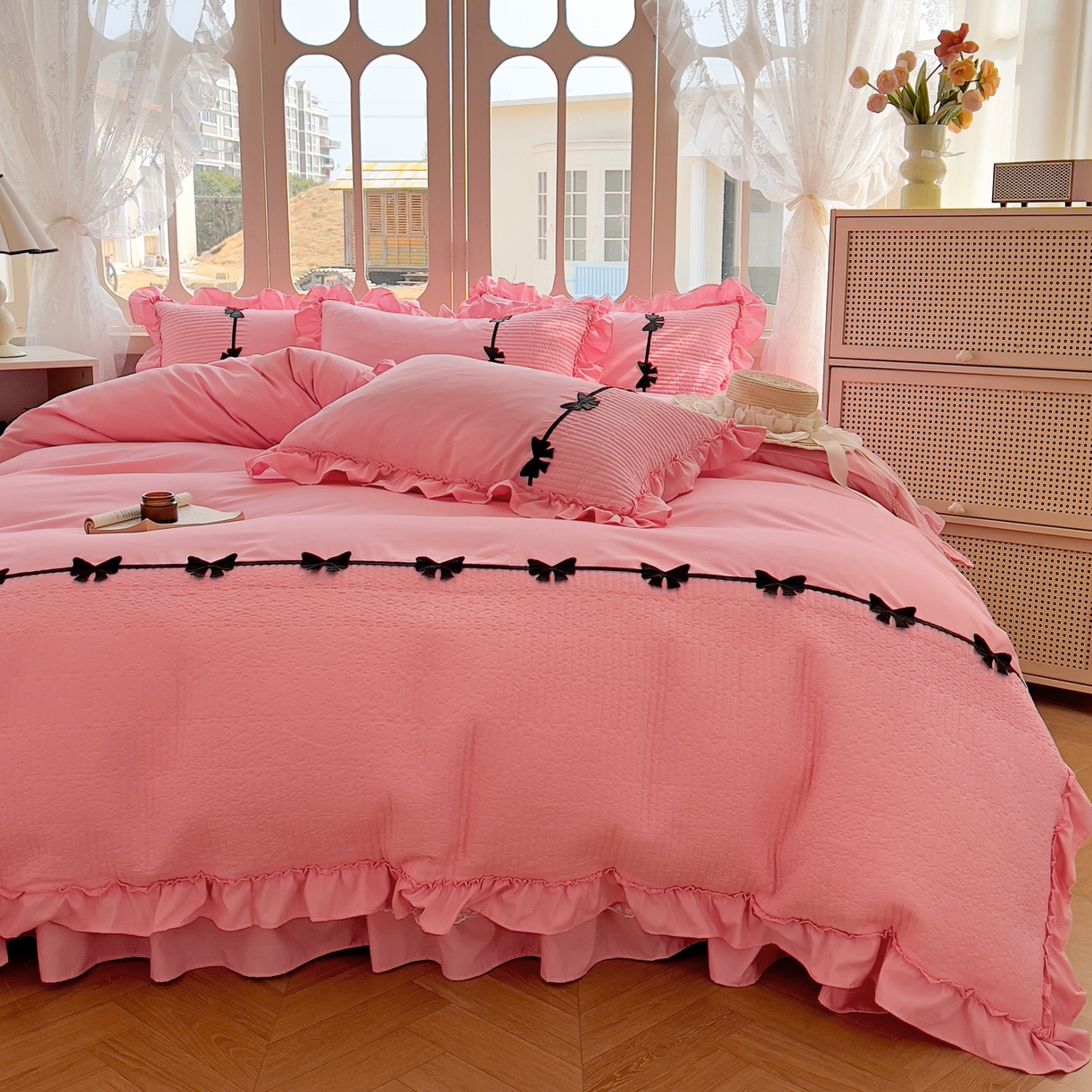 91家纺网 家纺一手货源 找家纺 芭比蔓家纺 2026新款床盖款四件套-真爱系列 床盖款真爱系列-粉色