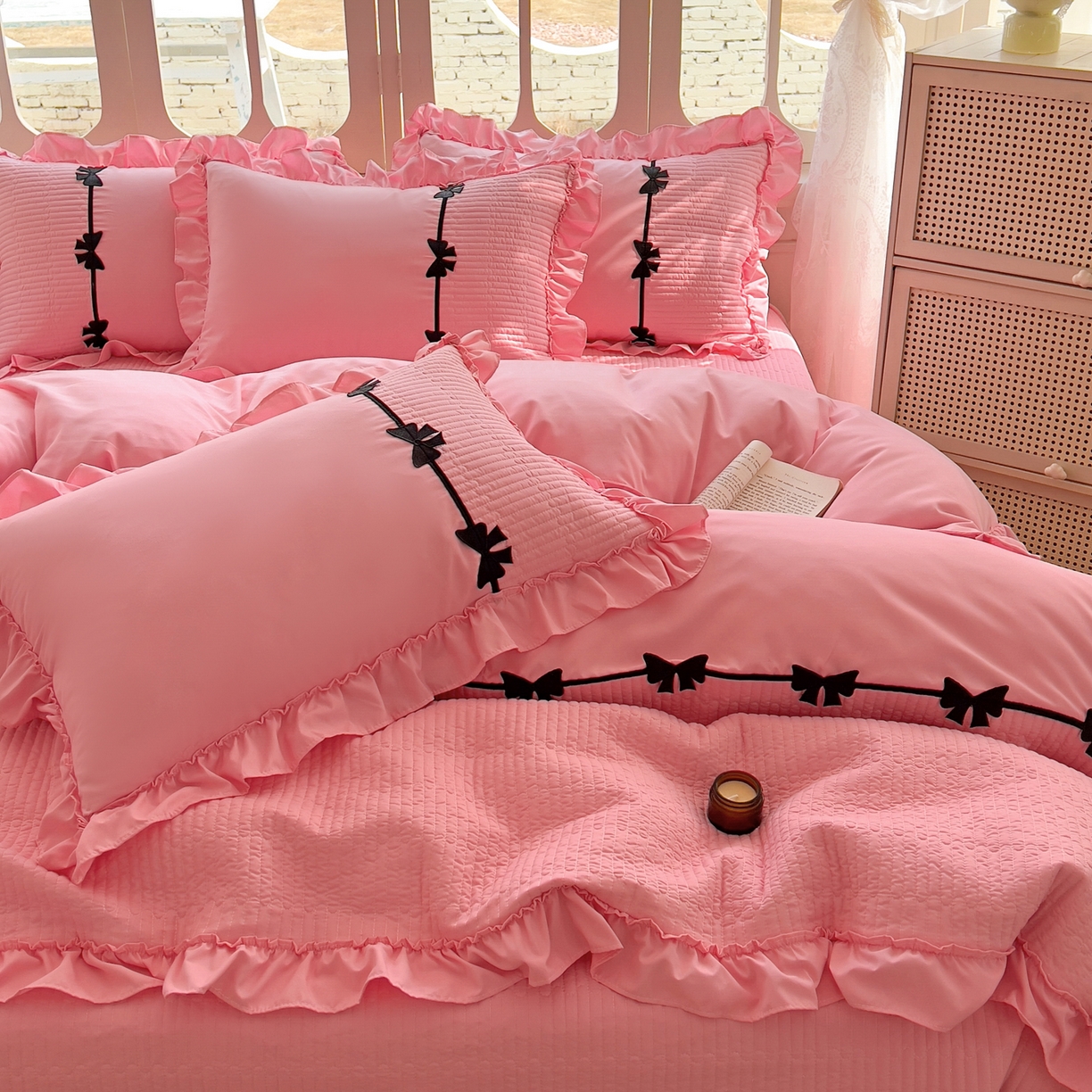 91家纺网 家纺一手货源 找家纺 芭比蔓家纺 2026新款床盖款四件套-真爱系列 床盖款真爱系列-粉色