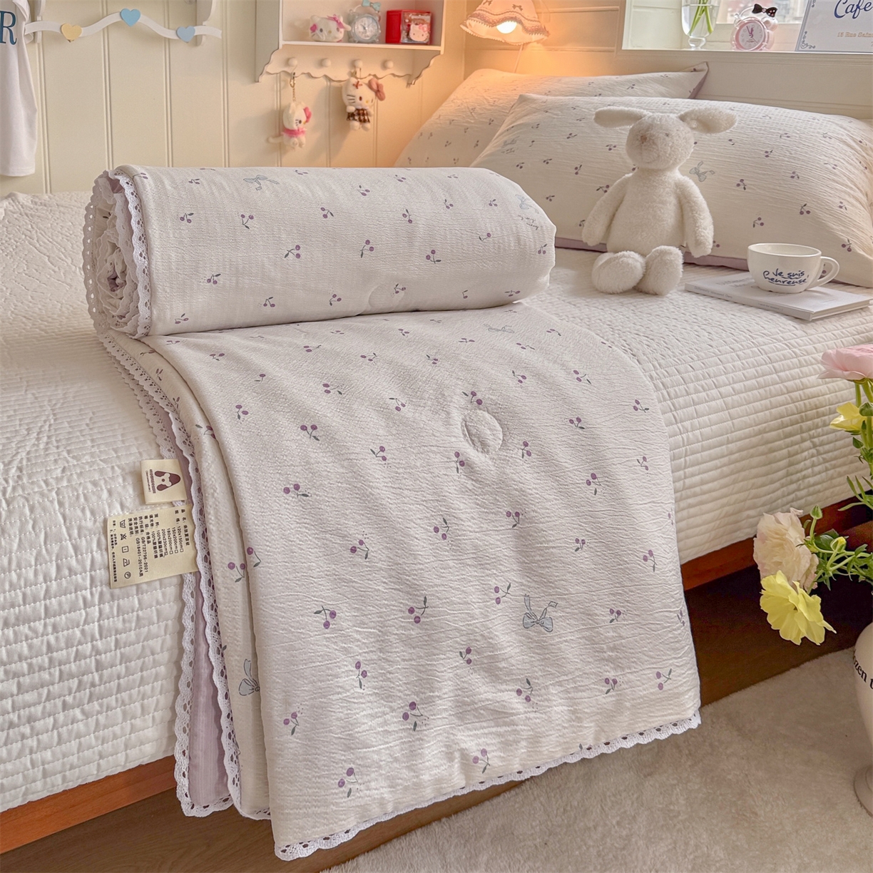 91家纺网 家纺一手货源 找家纺 名兮家居 2026新款亲肤A类皱皱纱夏被夏凉被空调被 紫樱桃