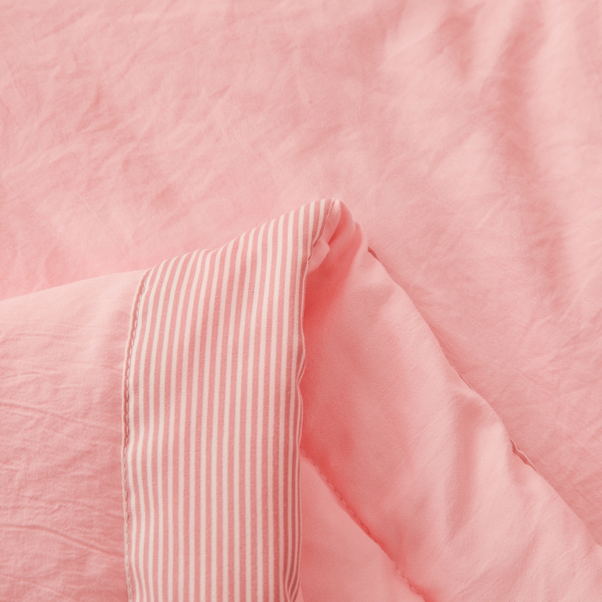 91家纺网 家纺一手货源 找家纺 鸣创 2026新款棉花夏被无印风100%新疆棉花夏凉被手包边空调被 新疆棉-粉色