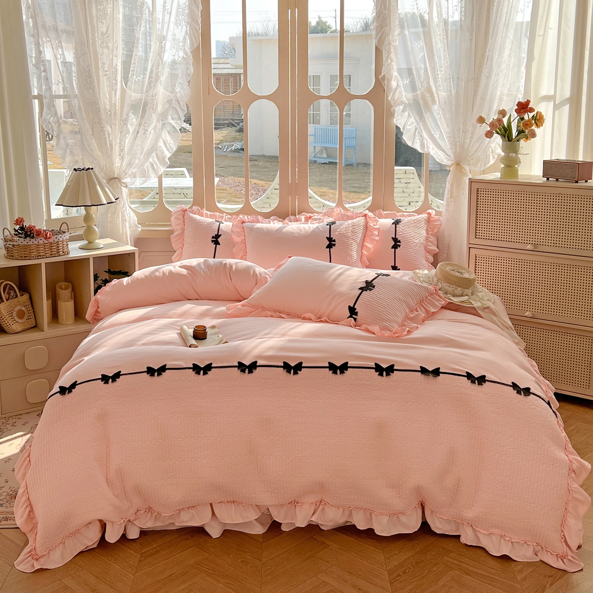 91家纺网 家纺一手货源 找家纺 芭比蔓家纺 2026新款床盖款四件套-真爱系列 床盖款真爱系列-玉色